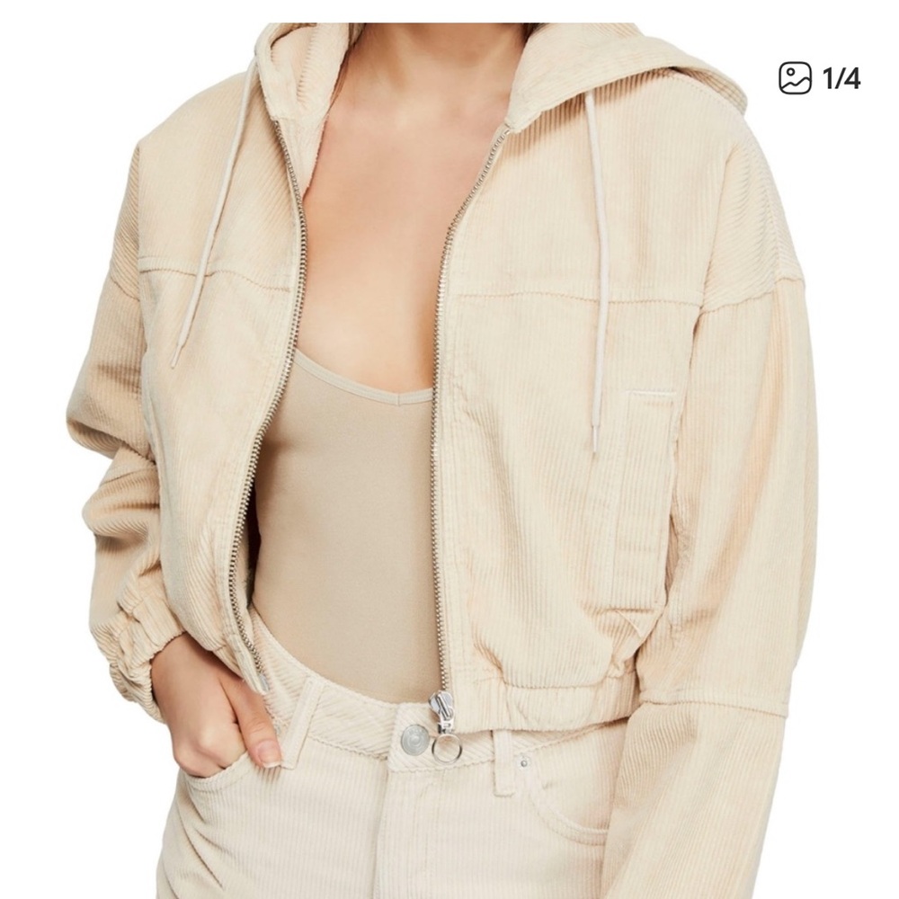 Urban outfitters BDG Beige Corduroy cropped Hooded Utility Jacket size medium